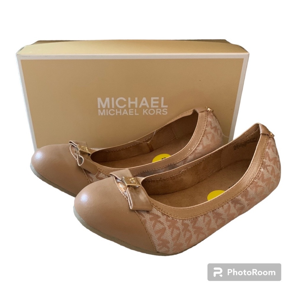 Michael Kors girls ballet flats